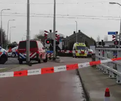 Treinverkeer gestremd en overgang gesloten na ongeval