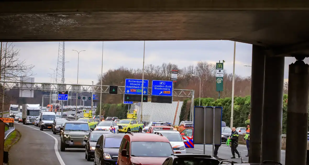 Snelweg afgesloten vanwege ernstig incident - Foto 2