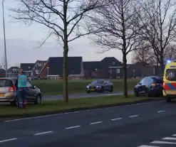 Twee automobilisten botsing op bekende kruising