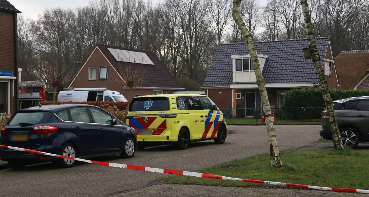 Groot gebied afgezet vanwege verdacht pakket EOD aanwezig - Foto 7