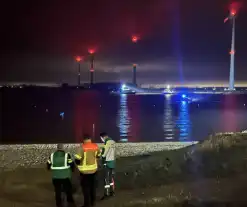 Gevonden kleding zorgt voor grote zoekactie in het water