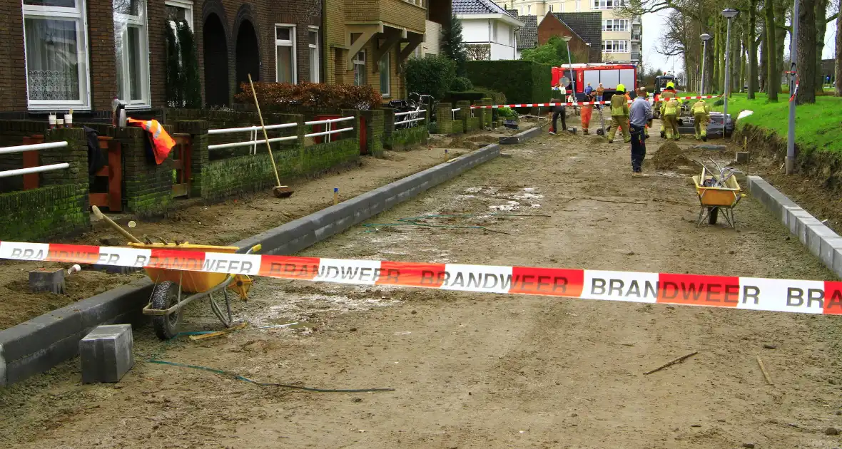 Gasleiding geraakt bij aanleg stoeprand - Foto 7