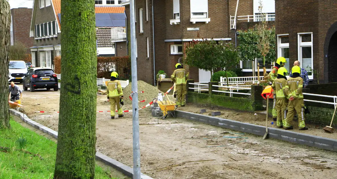 Gasleiding geraakt bij aanleg stoeprand - Foto 8