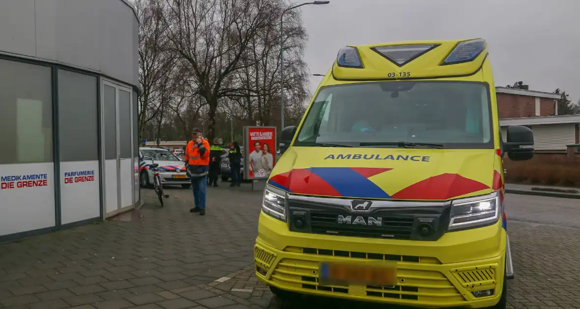 Auto naar huis geduwd na ongeval - Foto 3