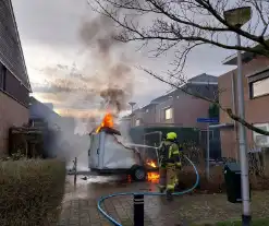 Aanhanger volledig in lichterlaaie