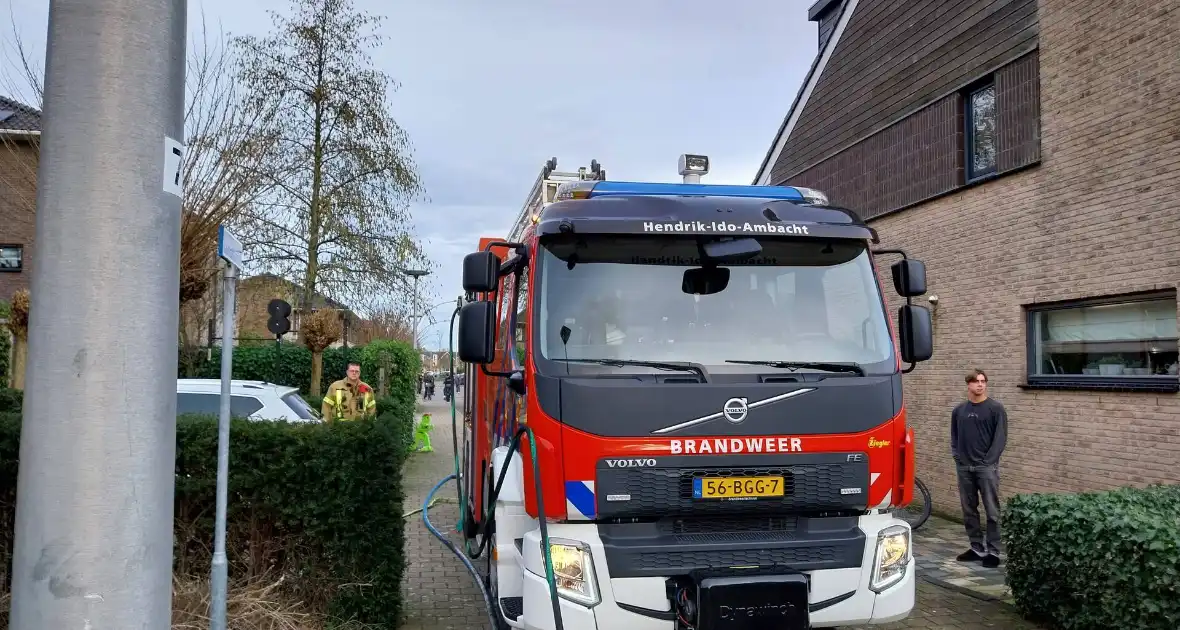 Aanhanger volledig in lichterlaaie - Foto 3