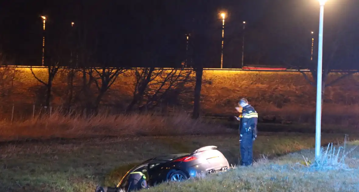 Bestuurder na crash opgepakt voor rijden onder invloed - Foto 1