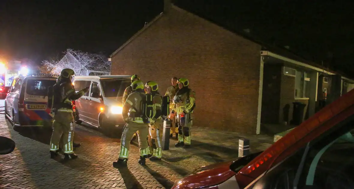 Brandweer controleert woning op gaslucht - Foto 6