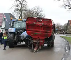 Tractor met aanhanger zorgen voor schade