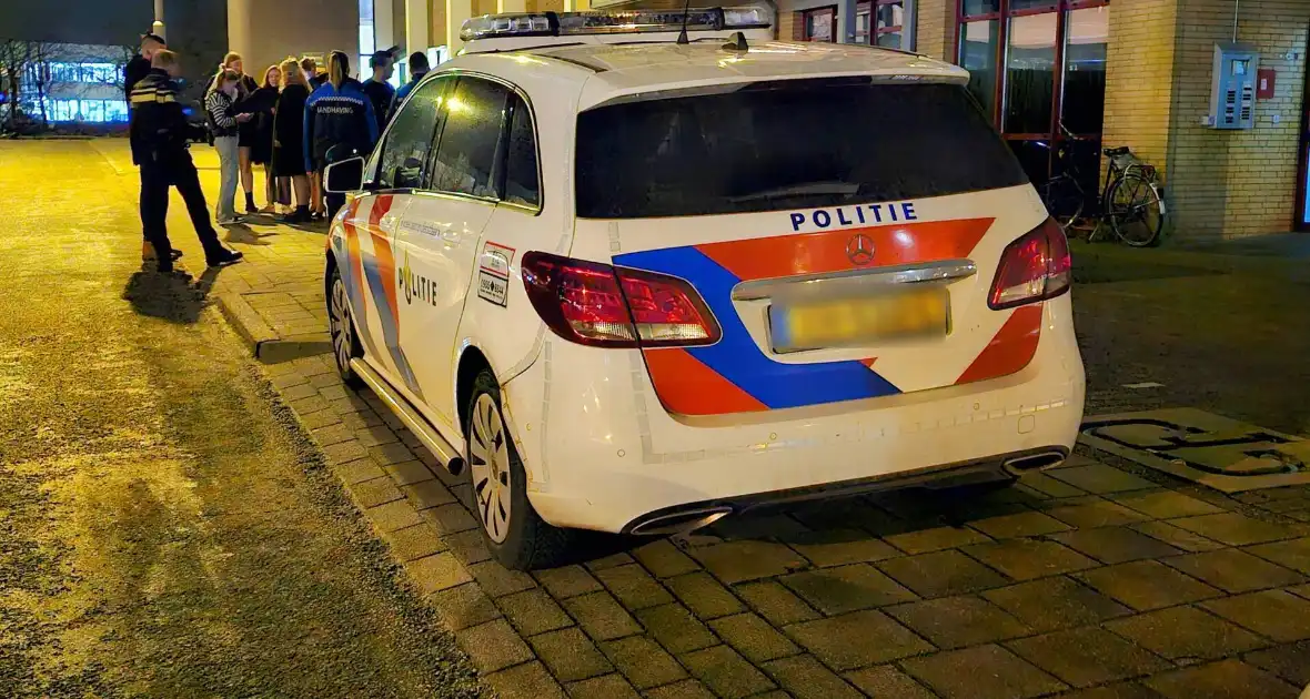 Bewoner besmeurt studentenauto met kibbeling - Foto 3