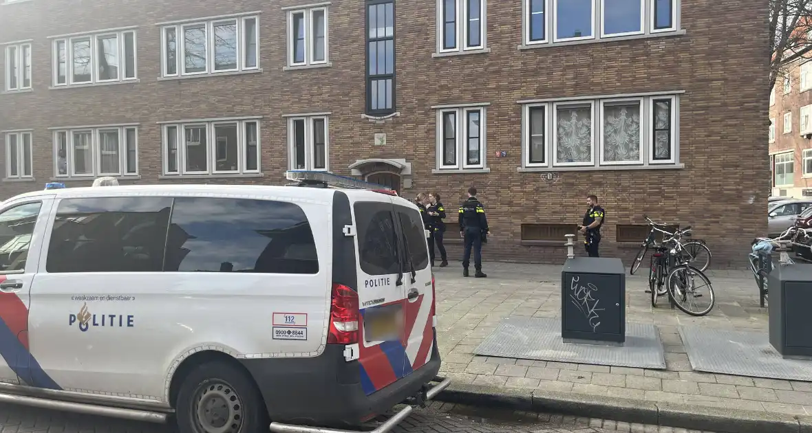 Maaltijdbezorger bedreigt en beroofd in woonwijk - Foto 2