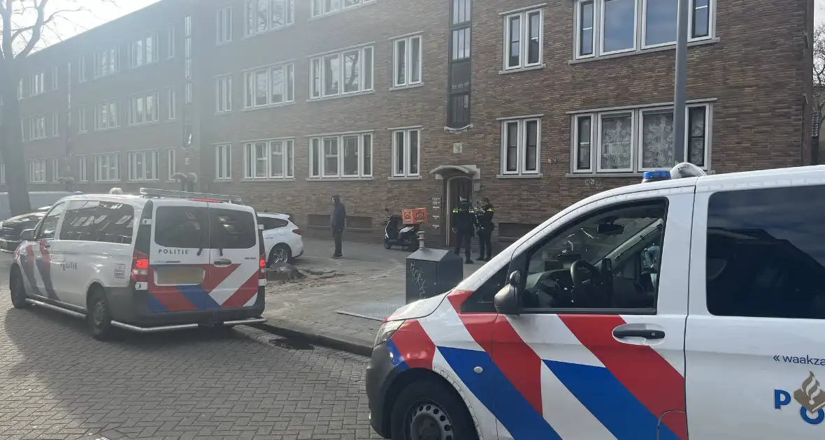 Maaltijdbezorger bedreigt en beroofd in woonwijk - Foto 4