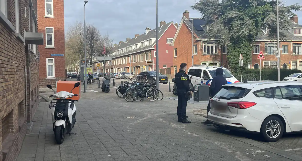 Maaltijdbezorger bedreigt en beroofd in woonwijk - Foto 5