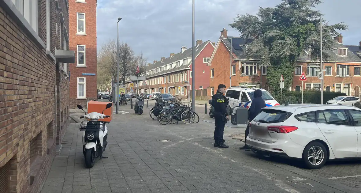 Maaltijdbezorger bedreigt en beroofd in woonwijk - Foto 6