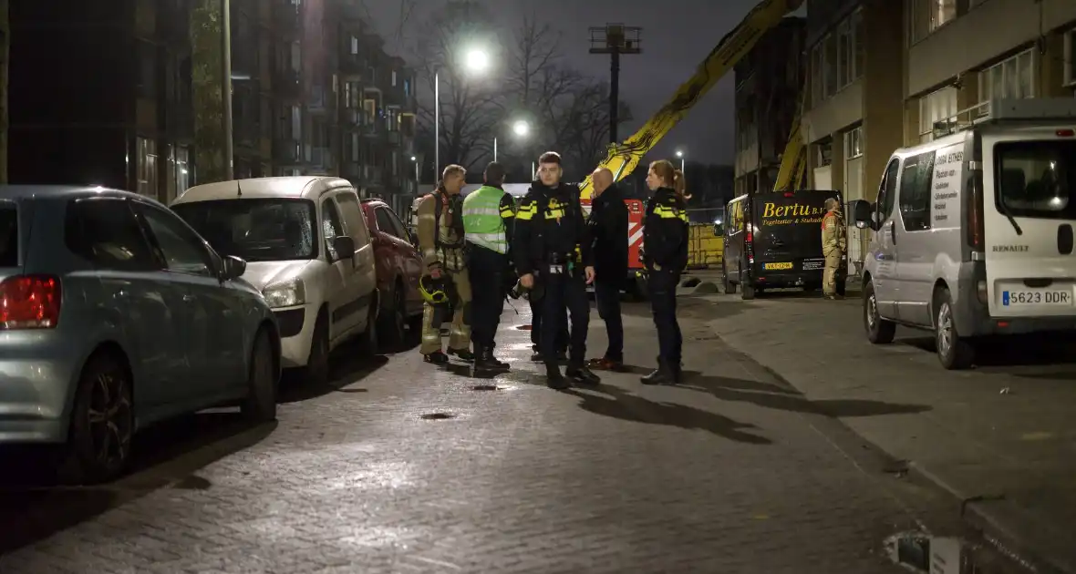 Onderzoek naar lekkage bij gebouw waar eerder explosie was - Foto 4