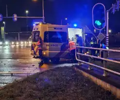 Traumahelikopter landt bij kruispunt