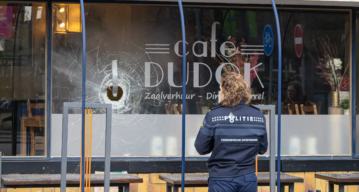 Opnieuw explosie bij café Dudok - Foto 2