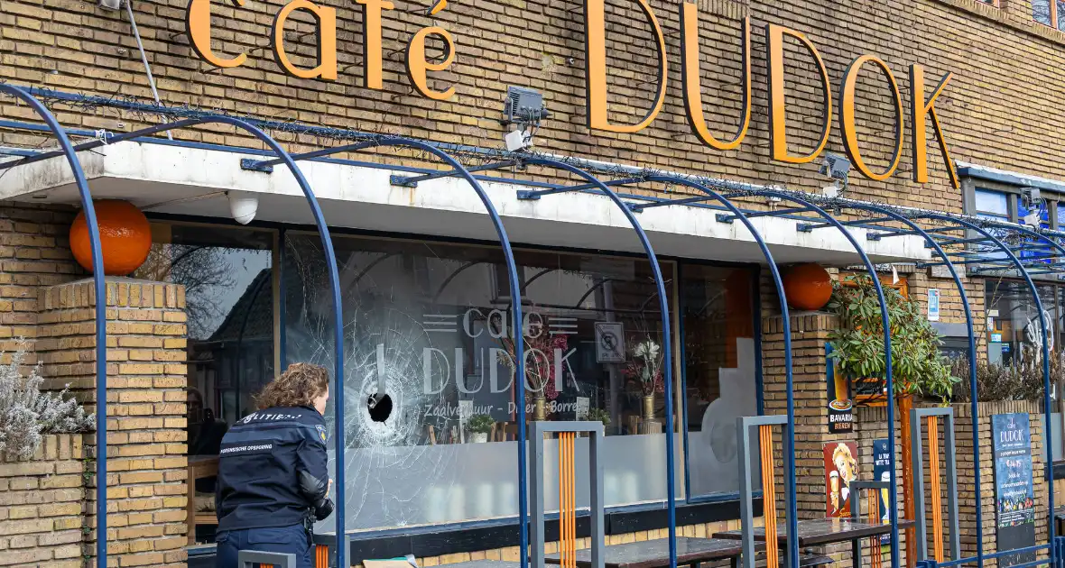 Opnieuw explosie bij café Dudok - Foto 3