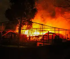 Brandweer ingezet voor uitslaande brand in tuinhuis