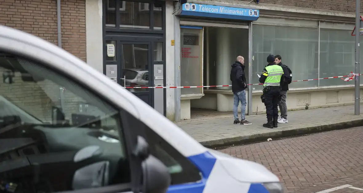 Onderzoek naar aantreffen onbekende stof in leegstaande winkel