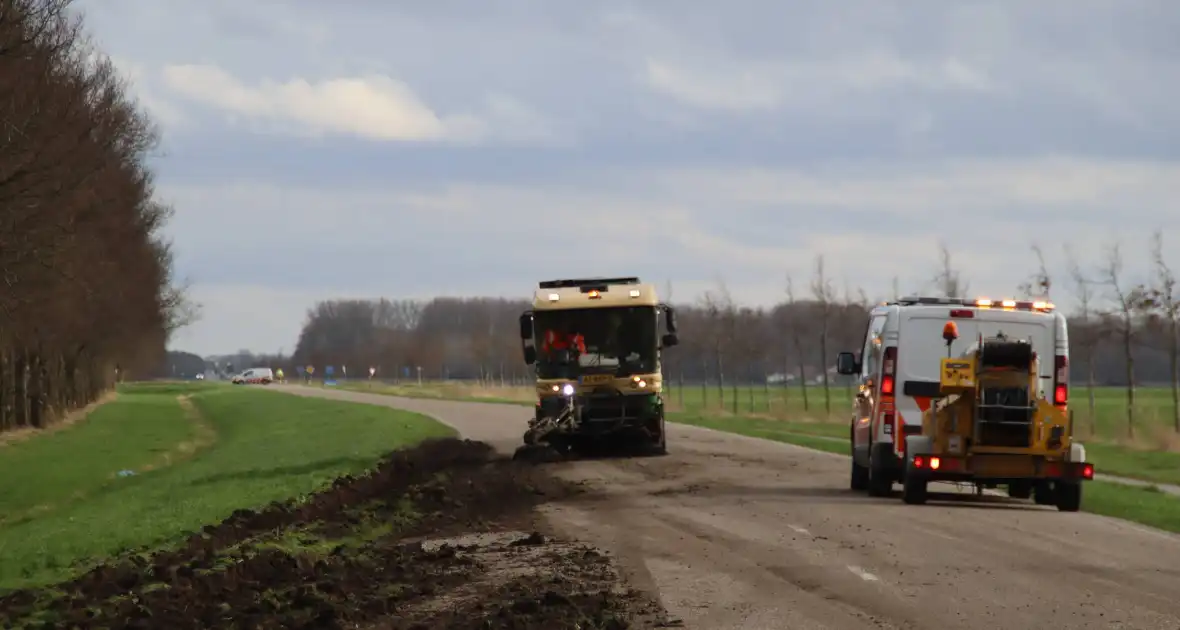 Vrachtwagen met GFT afval gekanteld - Foto 6