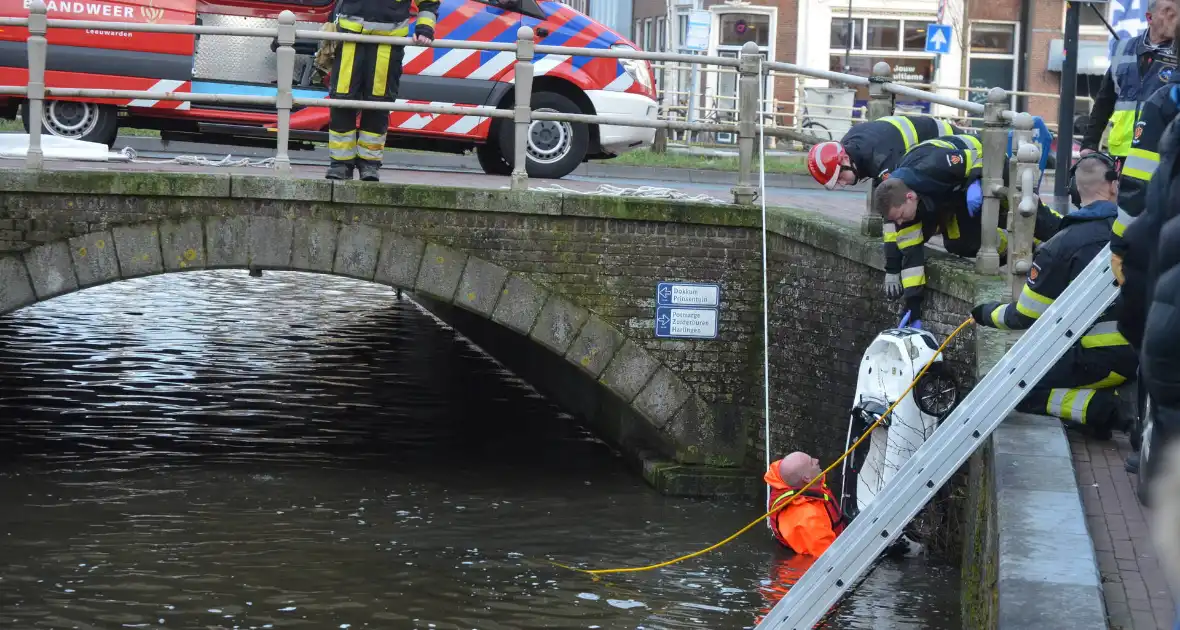 Grote inzet van hulpdiensten door speelgoed auto in het water - Foto 2