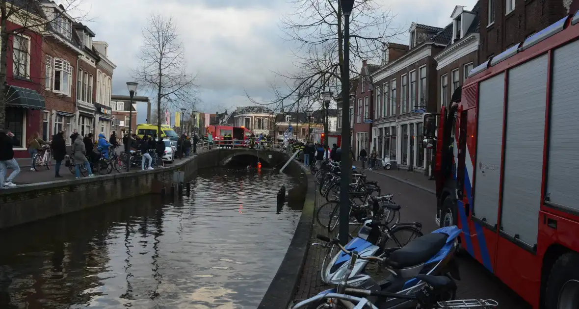 Grote inzet van hulpdiensten door speelgoed auto in het water - Foto 4