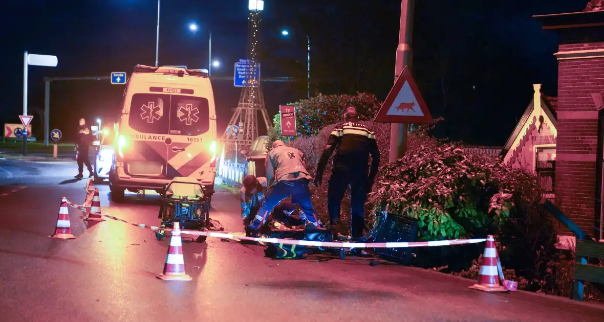 Automobilist rijdt door na aanrijding met fietsers - Foto 3