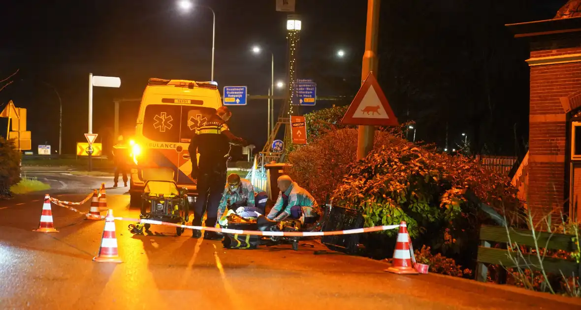 Automobilist rijdt door na aanrijding met fietsers - Foto 4