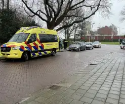 Twee automobilisten botsen achterop elkaar