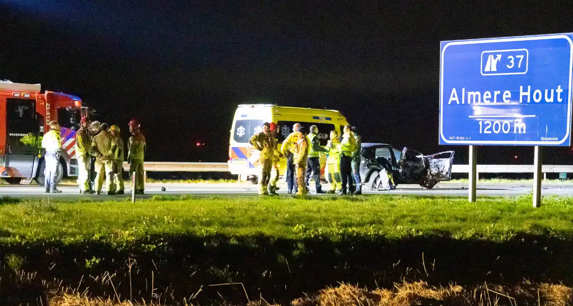 Automobilist overleden bij aanrijding - Foto 3