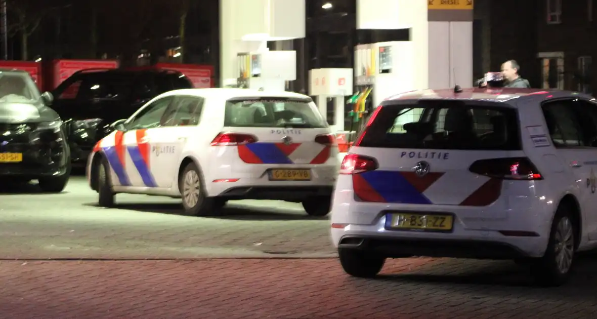 Total tankstation overvallen politie zoekt dader - Foto 3
