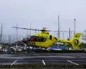 Traumahelikopter landt voor medische noodsituatie met kindje