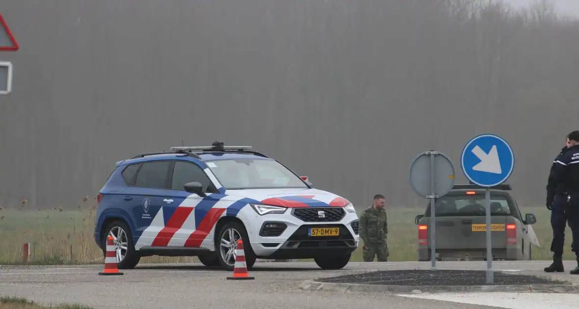 Hulpdiensten groots ingezet na aantreffen verdacht pakket - Foto 6