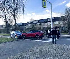 Automobilist gewond nadat tegenligger op verkeerde weghelft terecht komt