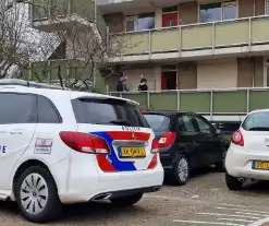 Politie onderzoekt explosie bij flat