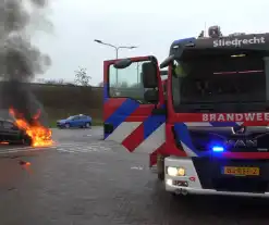 BMW gaat in vlammen op tijdens proefrit