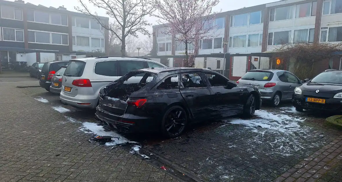 Audi compleet verwoest door brand - Foto 1