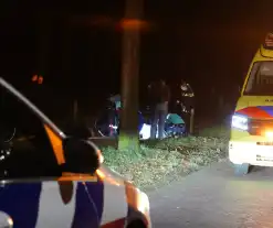 Meisje bekneld in fiets bij ongeval met andere fiets