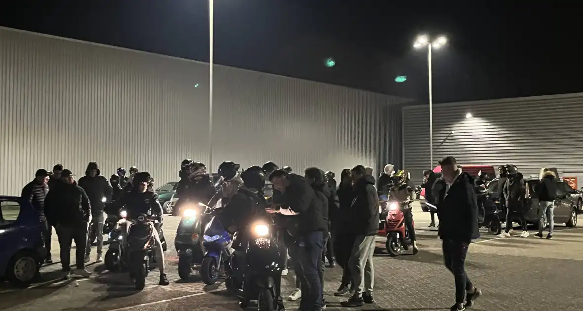 Grote scooter meeting gestopt door politie - Foto 11