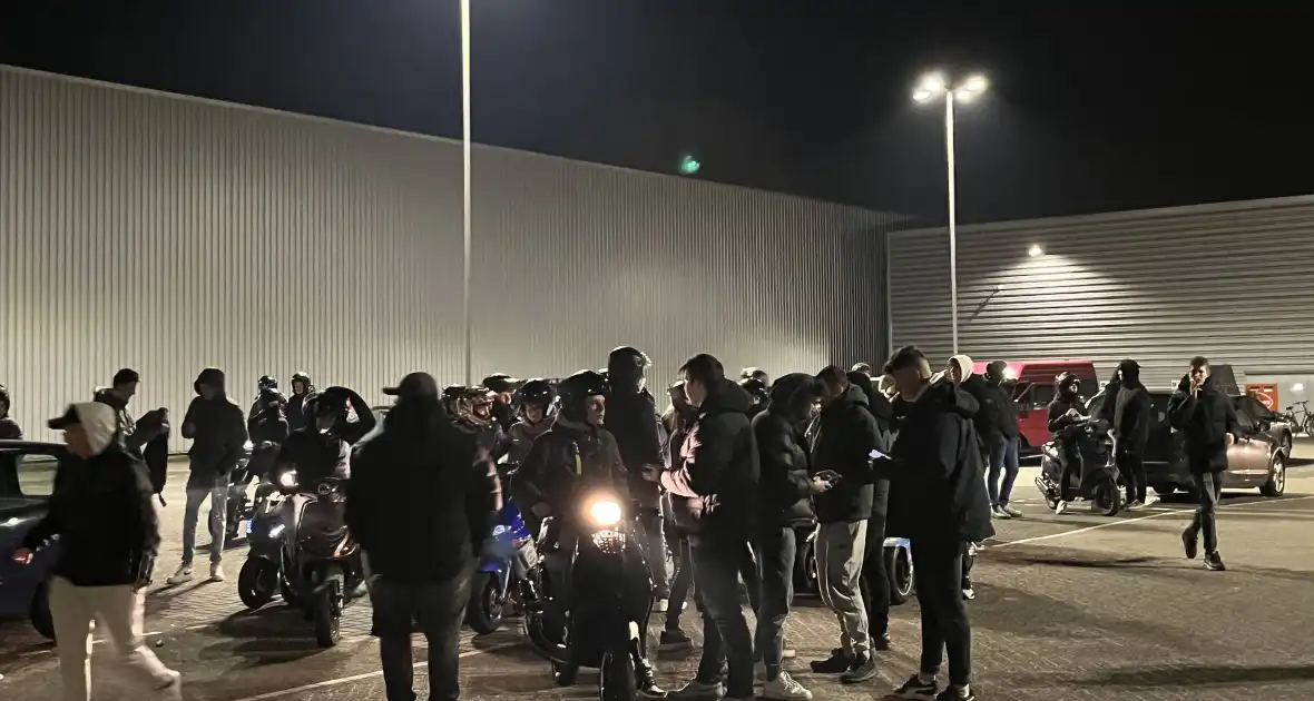 Grote scooter meeting gestopt door politie - Foto 13