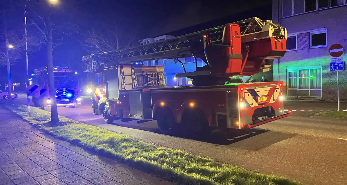 Flinke vlammen bij woningbrand op eerste etage