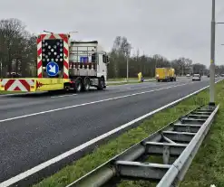 Ziekenhuisafval over de weg heen