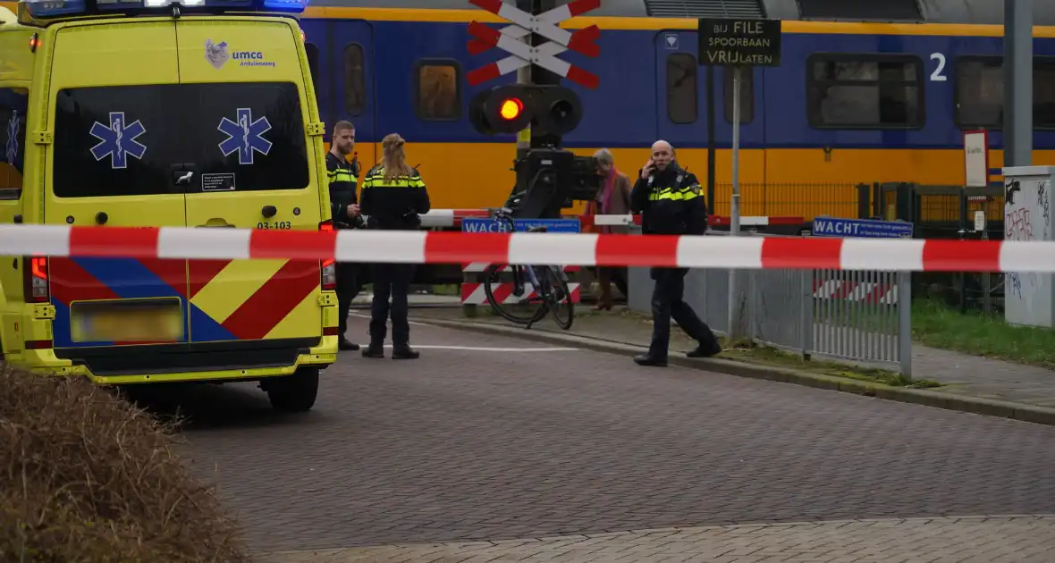 Persoon raakt gewond bij aanrijding met passagierstrein