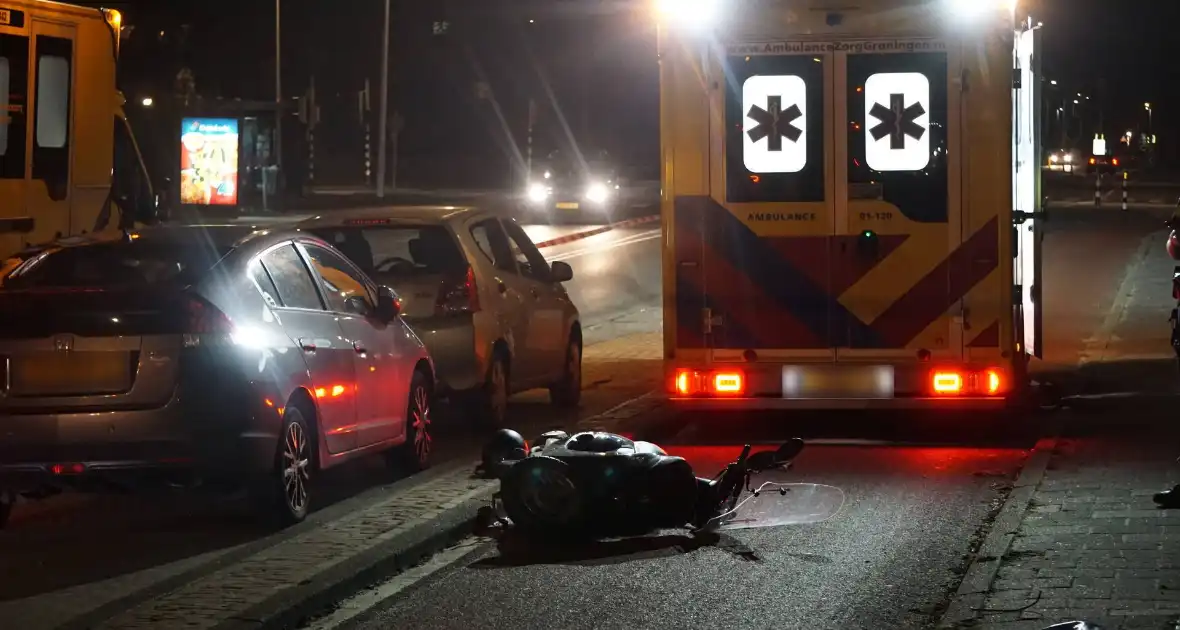 Scooterrijder en voetganger gewond bij botsing - Foto 3