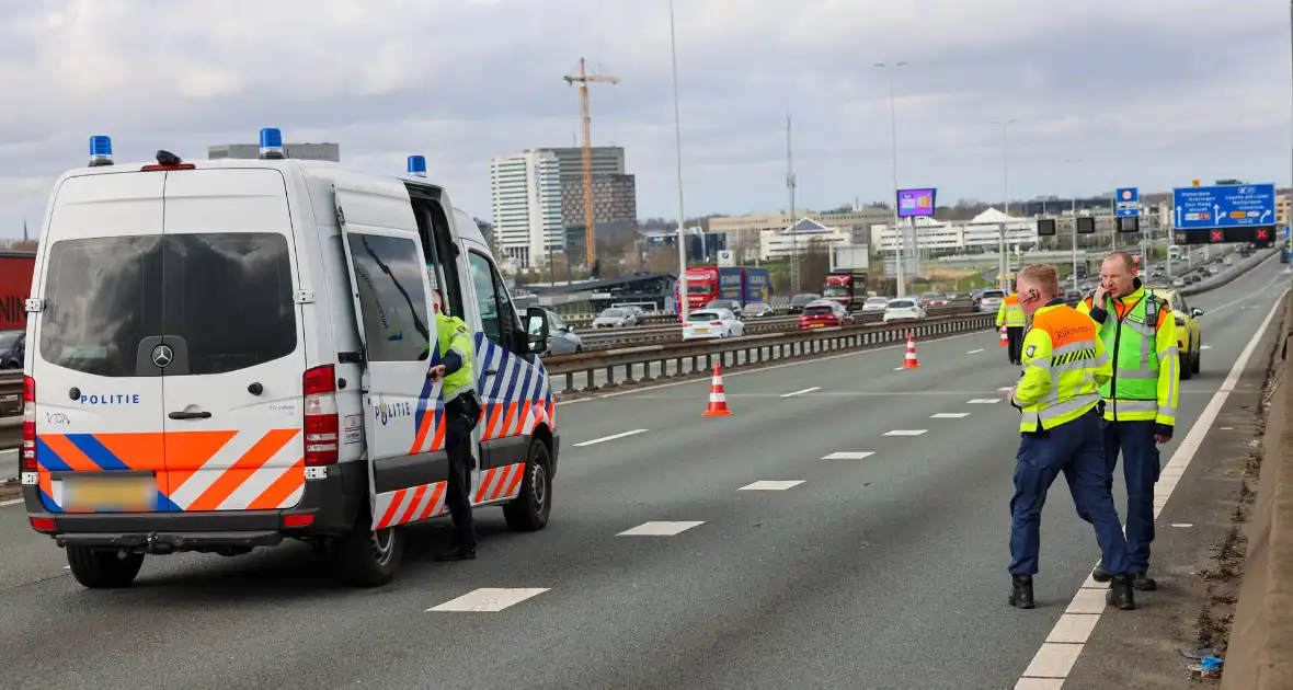 Van Brienenoordbrug deels afgesloten door ongeval - Foto 3