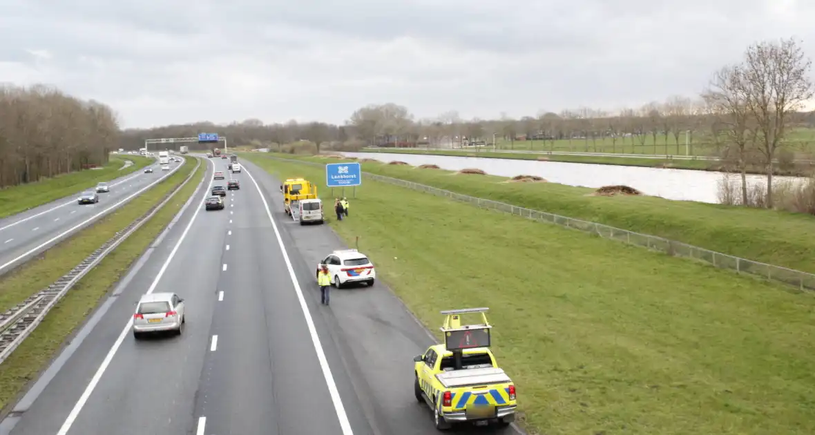 Voertuig beschadigd na kop-staartbotsing