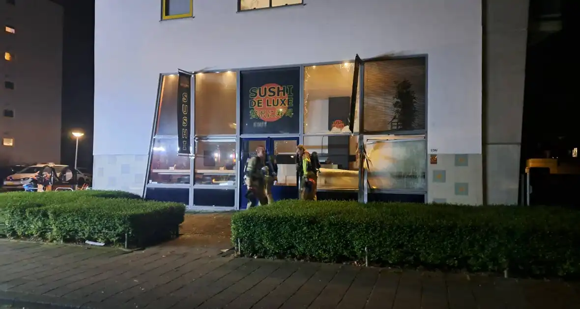 Flinke schade aan sushirestaurant na explosie - Foto 1
