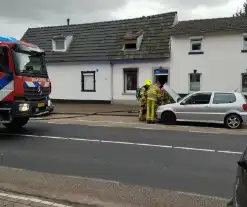 Brand in geparkeerde auto geblust