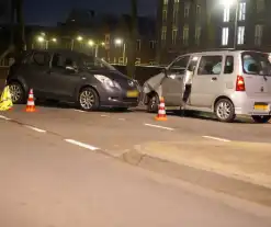 Twee voertuigen beschadigd bij aanrijding